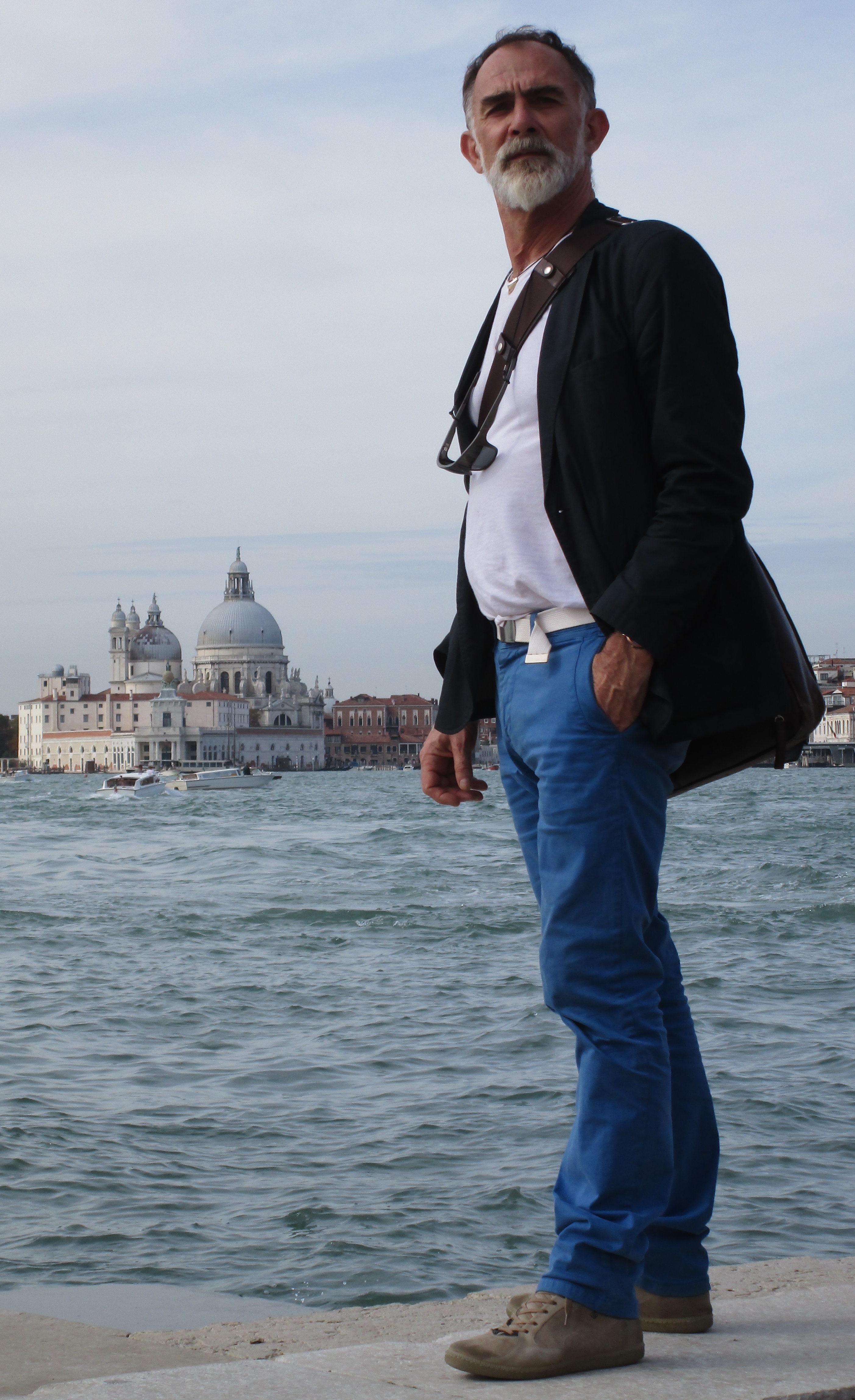 Benjamin Gijzel by the water - Contact